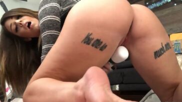 Coziebae Nude Masturbating Hitachi Onlyfans Video Leaked Premium