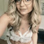 Anyone into girls with Glasses and small boobs?
