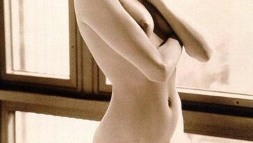Raquel Welch Nude