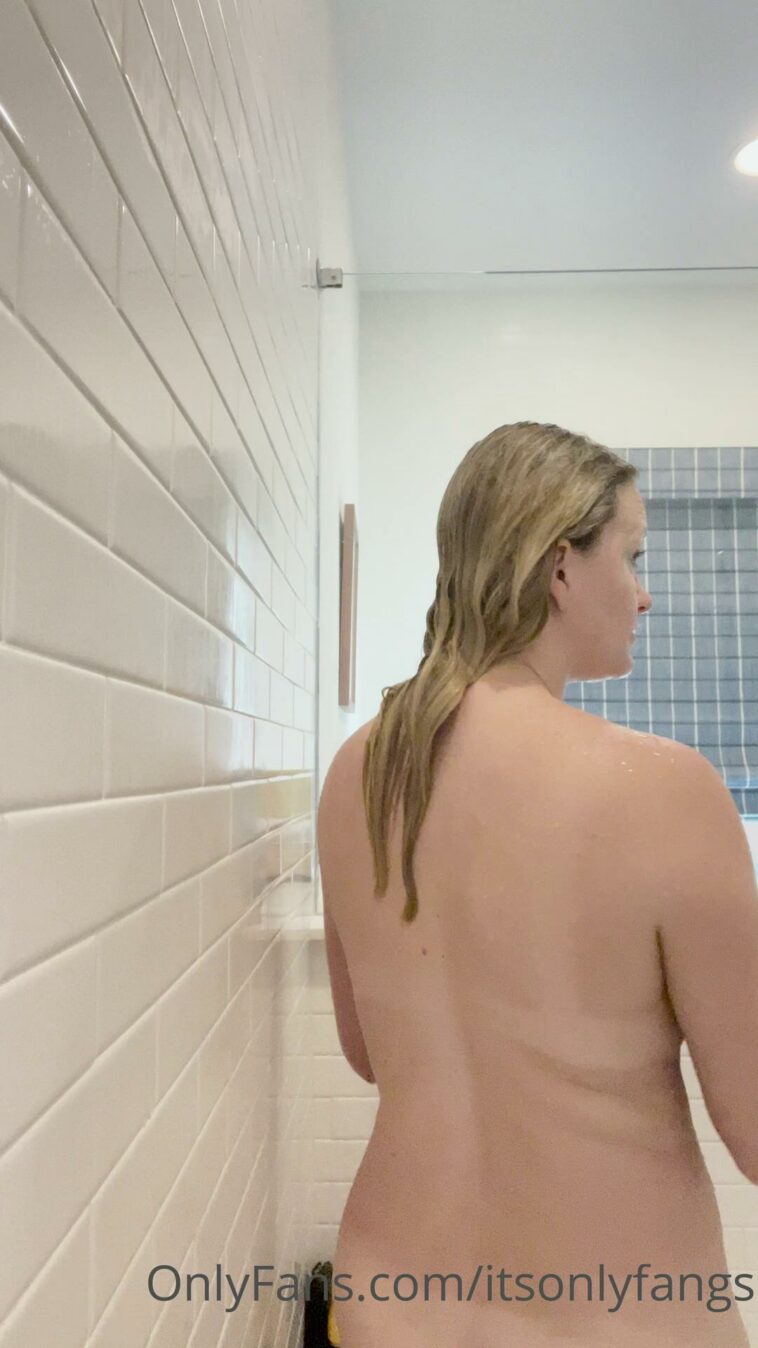 Fangs Nude Shower Leaked