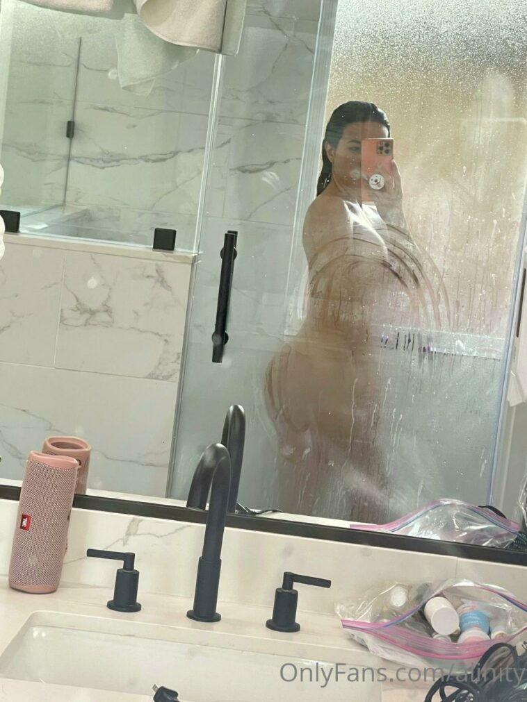 Alinity Nude Shower Mirror Selfies Onlyfans Set Premium