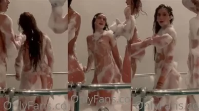 Emarrb Nude Soapy Bath Video Premium