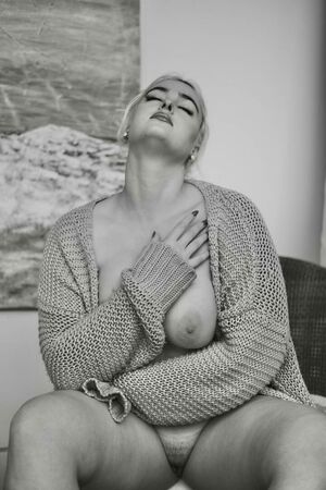 Stefania Ferrario Nude Album